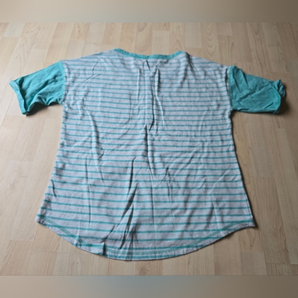 Carhartt Short Sleeve Henley Size XL - Picture 3 of 10